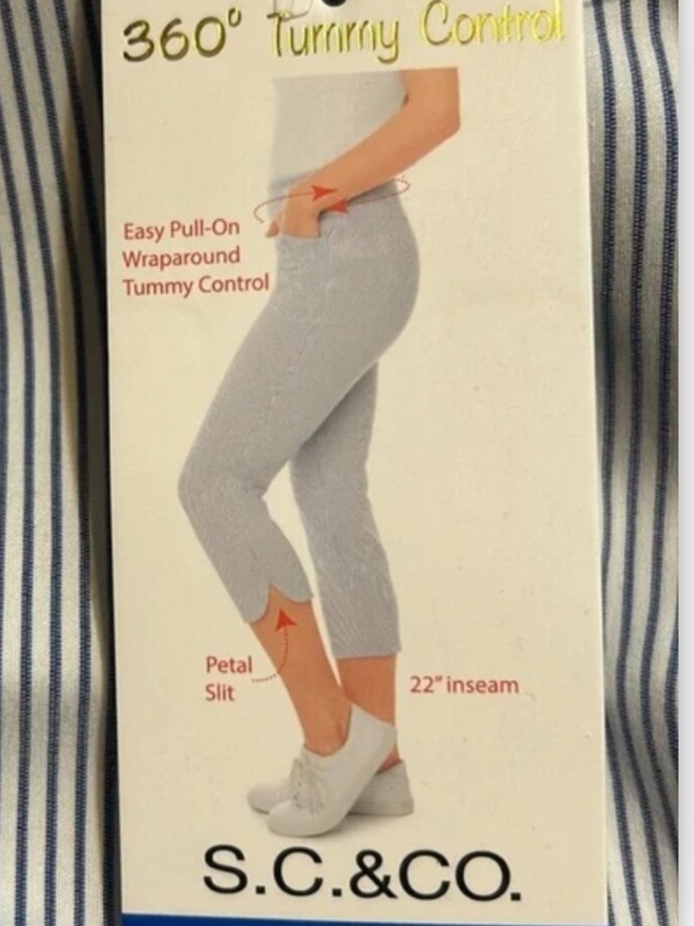 S.C. & CO. Women's White and Blue Pull-On Capri Pants with Tummy Control